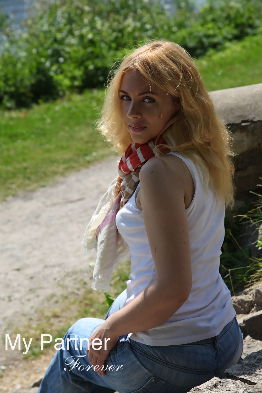 Dating Site to Meet Charming Russian Woman Aleksandra from Almaty, Kazakhstan