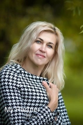 Dating Site to Meet Gorgeous Belarusian Girl Irina from Grodno, Belarus