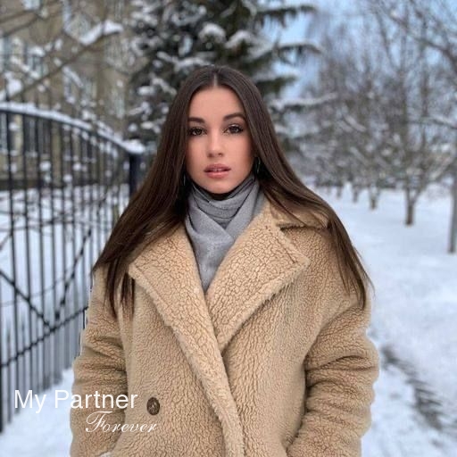 Dating Site to Meet Pretty Ukrainian Girl Alina from Kiev, Ukraine