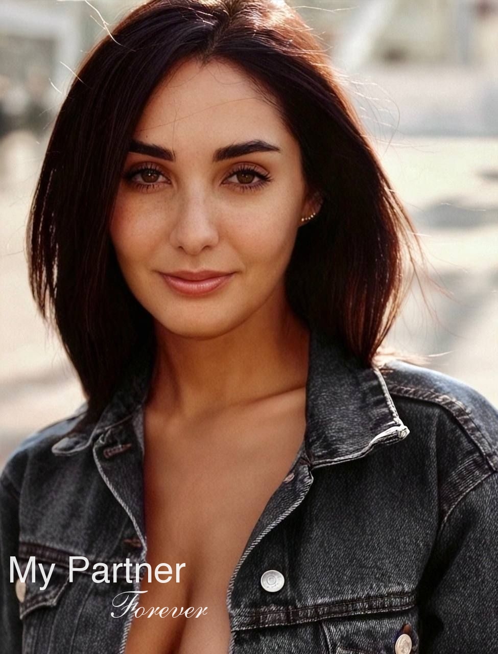 Dating Site to Meet Sexy Ukrainian Girl Alina from Odessa, Ukraine
