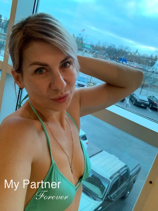 Dating Site to Meet Sexy Ukrainian Lady Lyubov from Ternopol, Ukraine