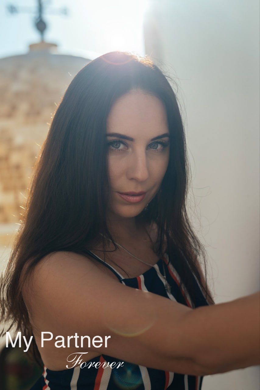 Dating Site to Meet Sexy Ukrainian Lady Renata from Dniepropetrovsk, Ukraine