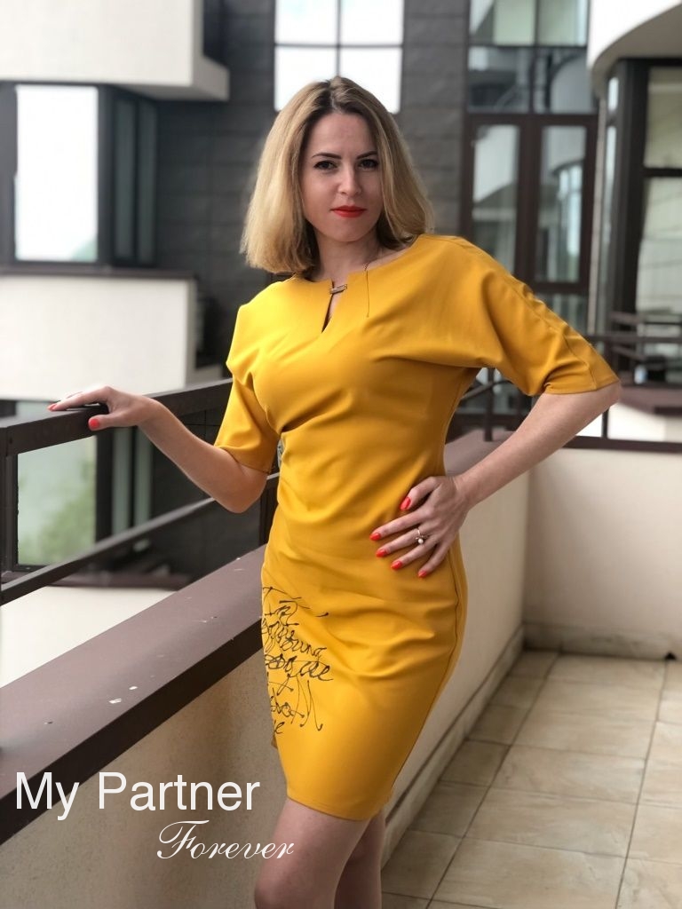 Dating Site to Meet Sexy Ukrainian Woman Aleksandra from Vinnitsa, Ukraine