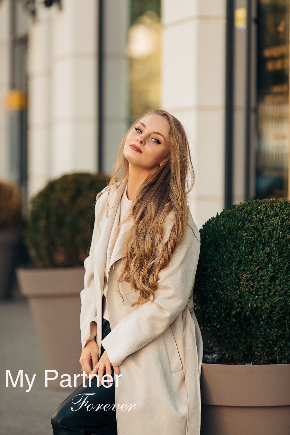 Dating Site to Meet Sexy Ukrainian Woman Alena from Ivano-Frankovsk, Ukraine