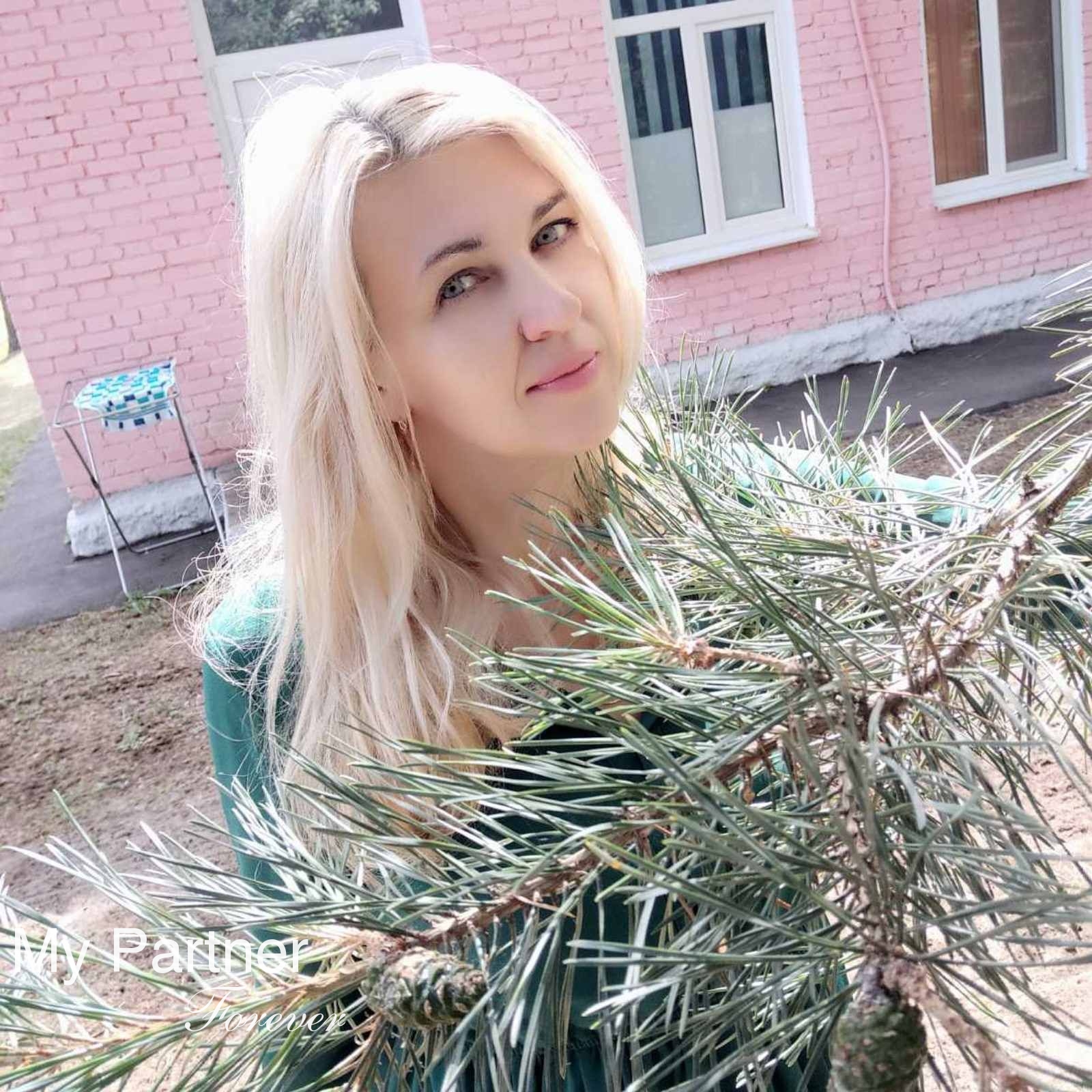 Dating Site to Meet Single Belarusian Girl Irina from Grodno, Belarus
