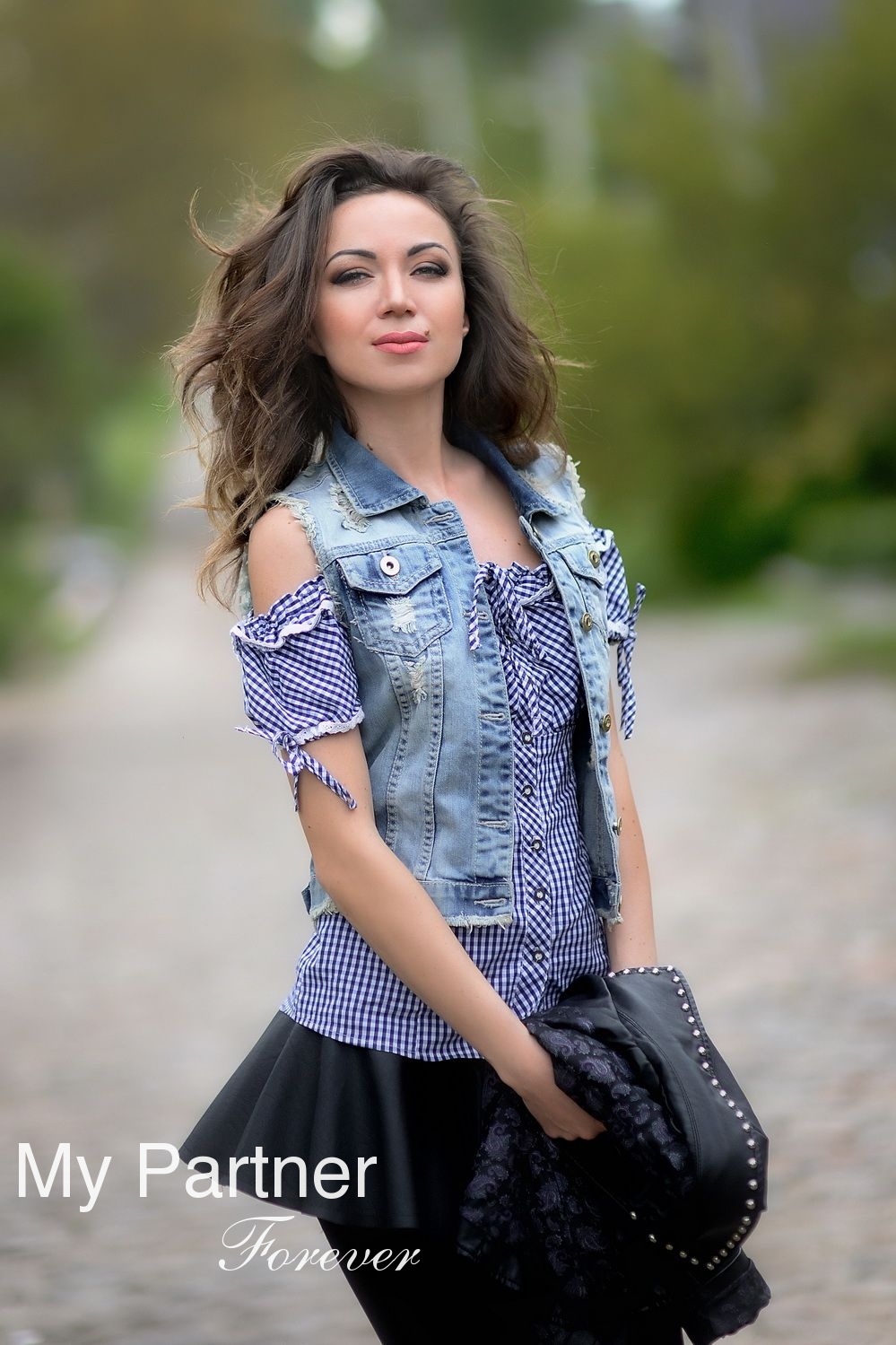 Dating with Beautiful Ukrainian Woman Lilya from Kharkov, Ukraine