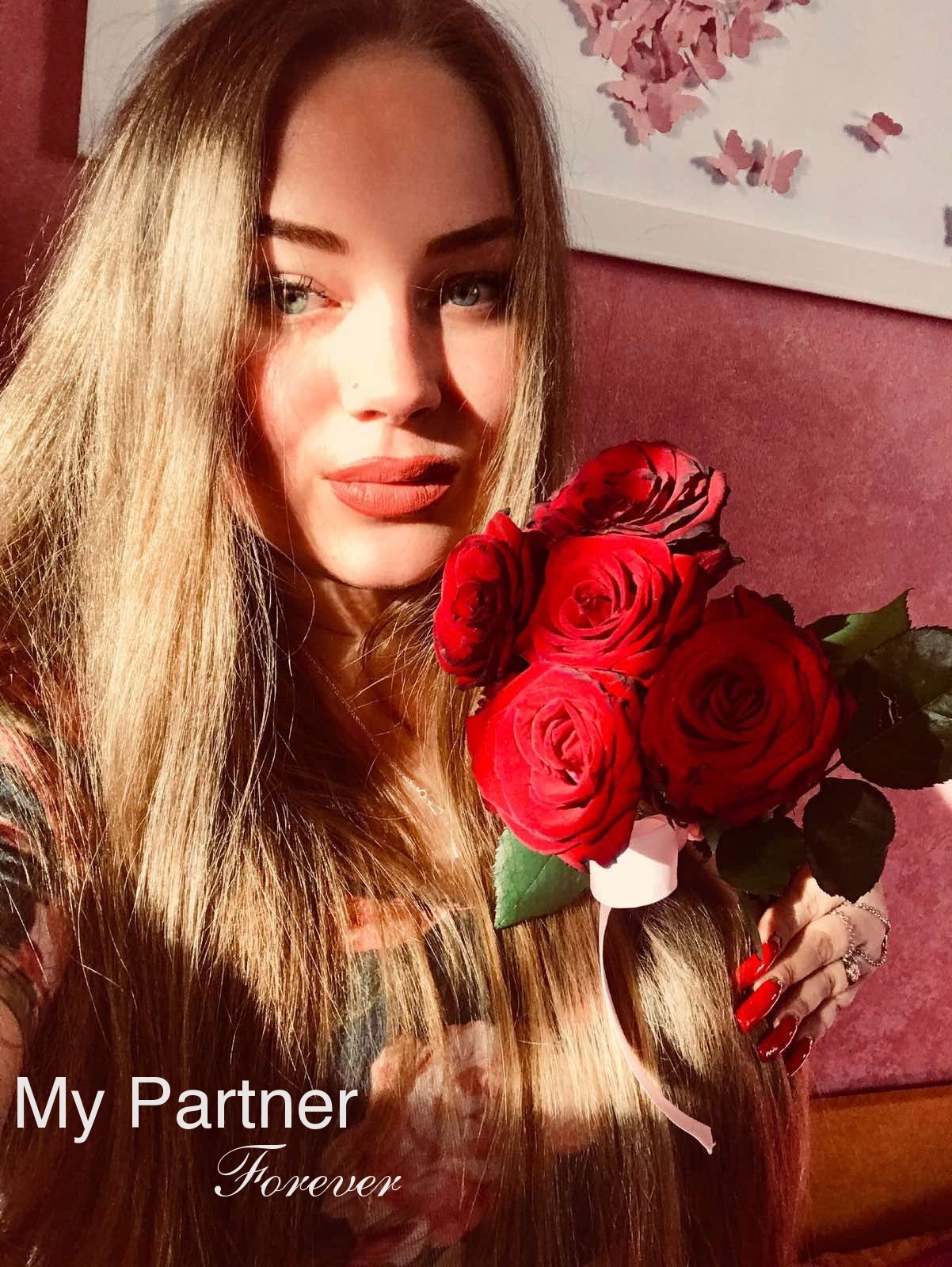 Dating with Beautiful Ukrainian Woman Mariya from Dniepropetrovsk, Ukraine