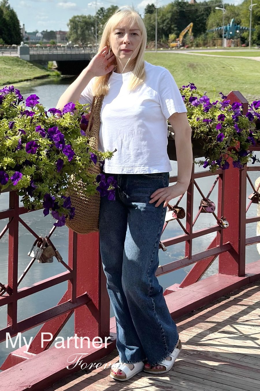 Dating with Charming Belarusian Woman Nadezhda from Lida, Belarus