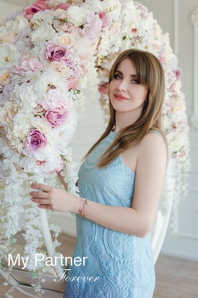Dating with Charming Ukrainian Woman Lina from Zaporozhye, Ukraine