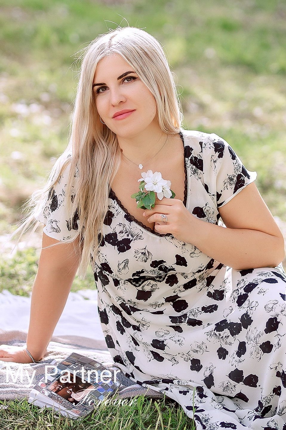Dating with Gorgeous Belarusian Lady Marina from Gomel, Belarus