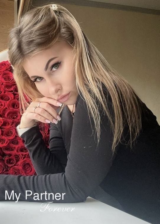 Dating with Gorgeous Ukrainian Woman Olesya from Kiev, Ukraine