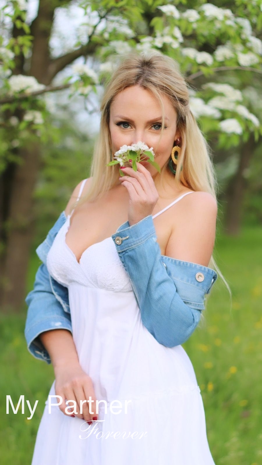 Dating with Gorgeous Ukrainian Woman Olga from Zaporozhye, Ukraine