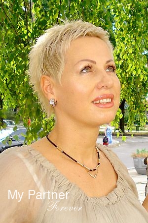 Dating with Pretty Ukrainian Woman Nataliya from Zaporozhye, Ukraine