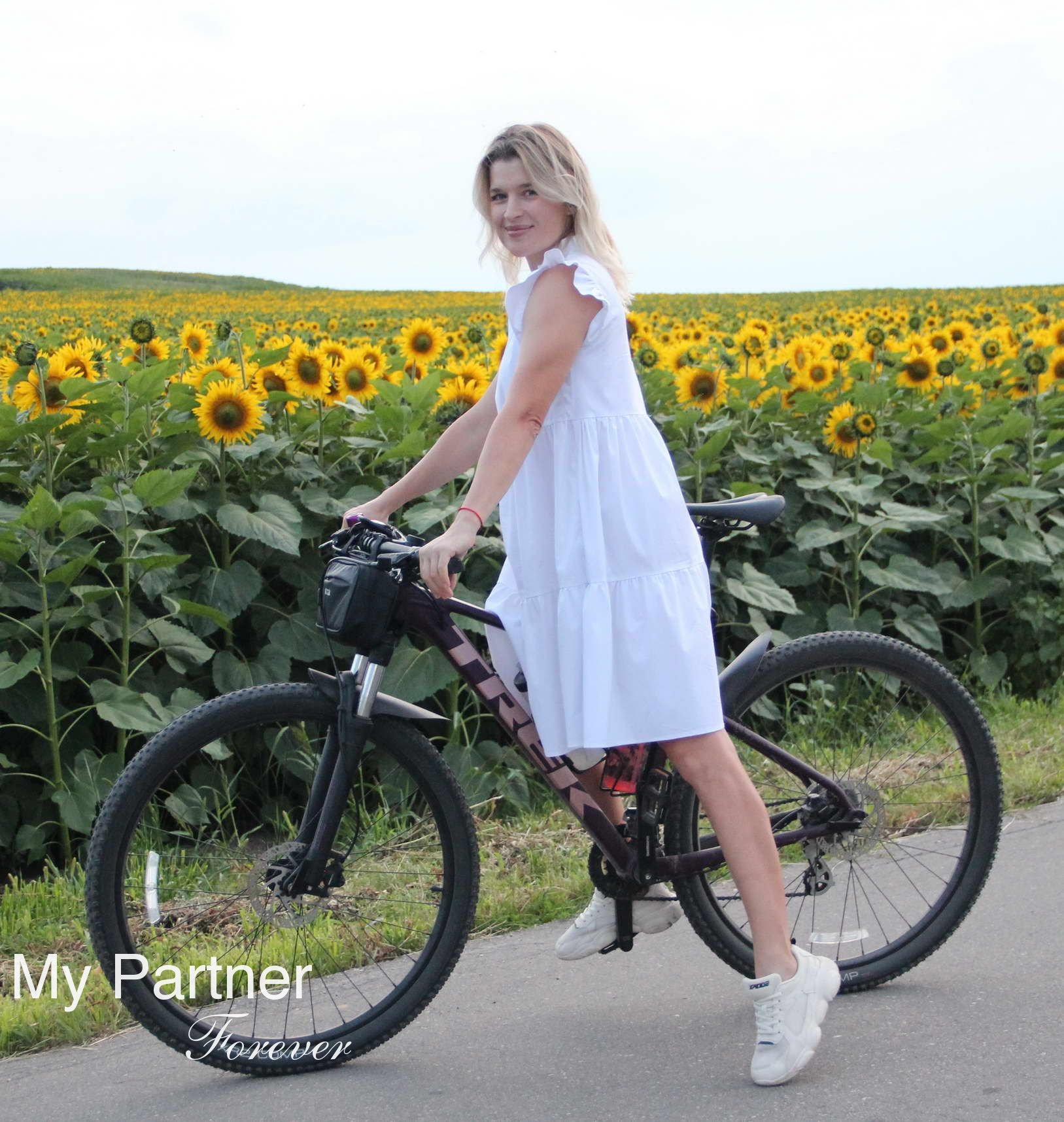 Dating with Sexy Belarusian Woman Zhanna from Grodno, Belarus