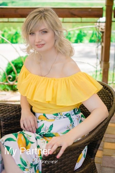 Dating with Ukrainian Girl Olga from Zaporozhye, Ukraine