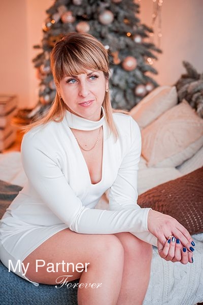 Dating with Ukrainian Girl Polina from Zaporozhye, Ukraine