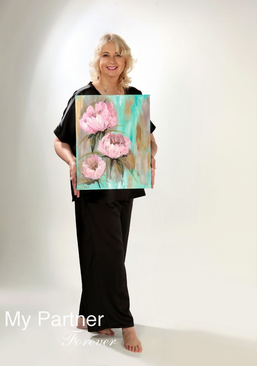 Dating with Ukrainian Girl Svetlana from Ivano-Frankovsk, Ukraine