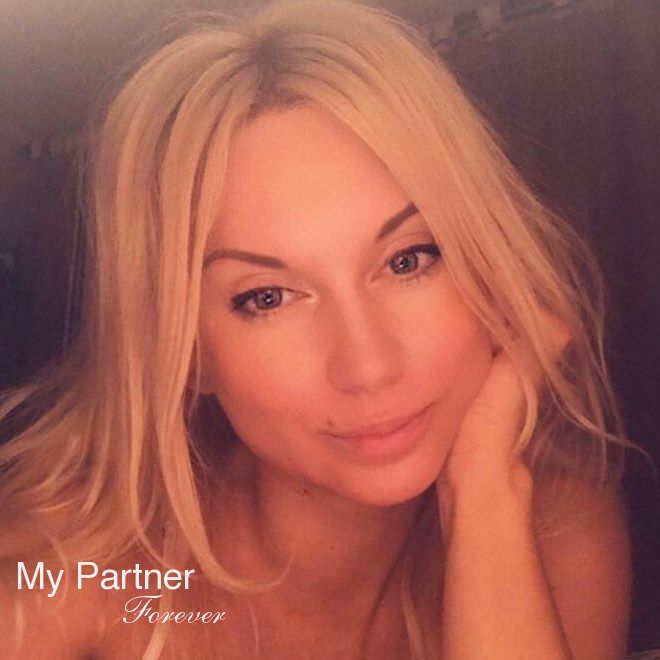 Datingsite to Meet Charming Ukrainian Lady Oksana from Zaporozhye, Ukraine