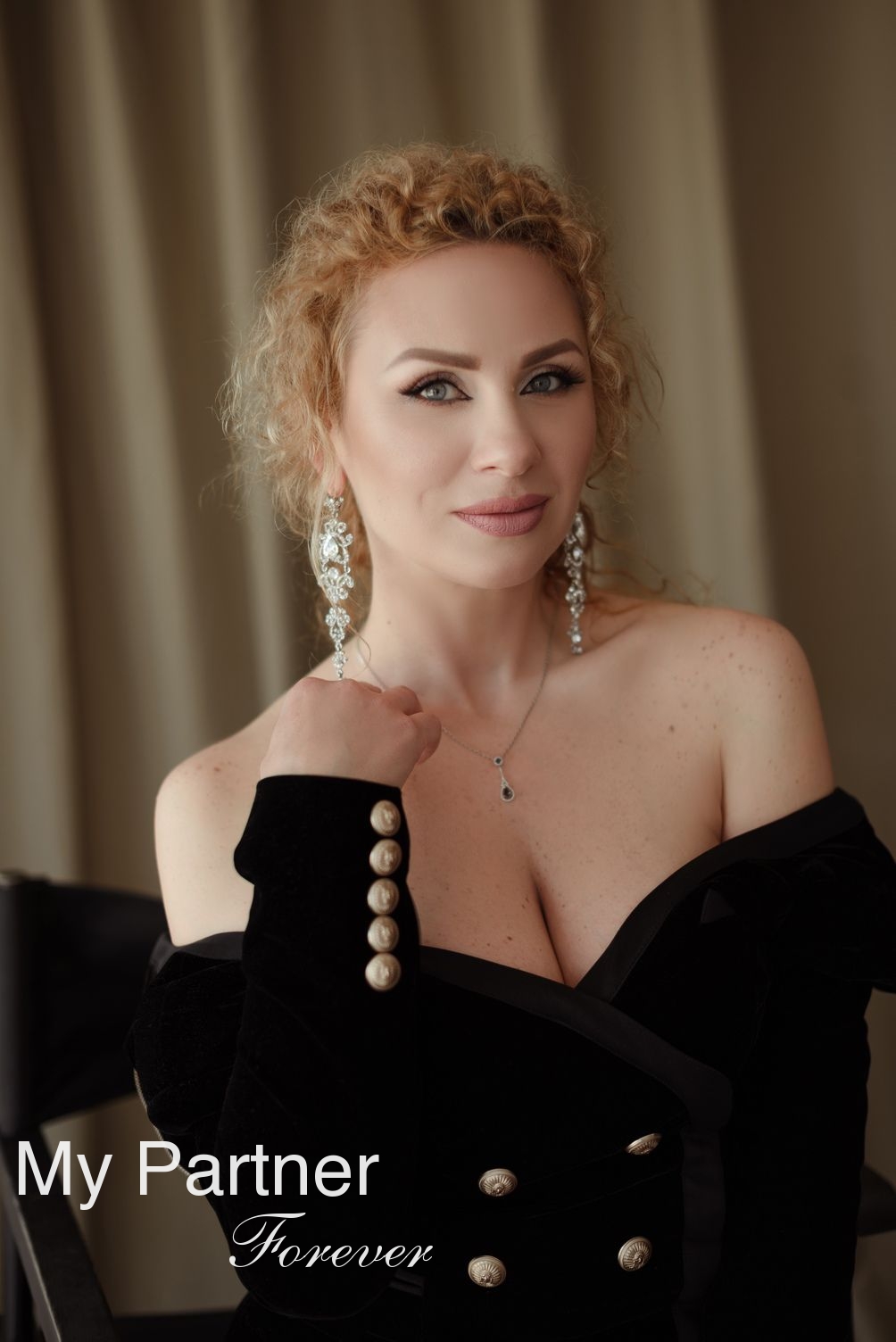 Datingsite to Meet Charming Ukrainian Woman Irina from Mariupol, Ukraine