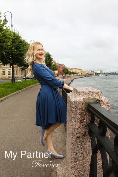 Datingsite to Meet Gorgeous Russian Lady Emilia from Almaty, Kazakhstan