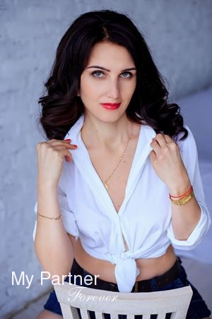 Datingsite to Meet Gorgeous Ukrainian Woman Elena from Zaporozhye, Ukraine