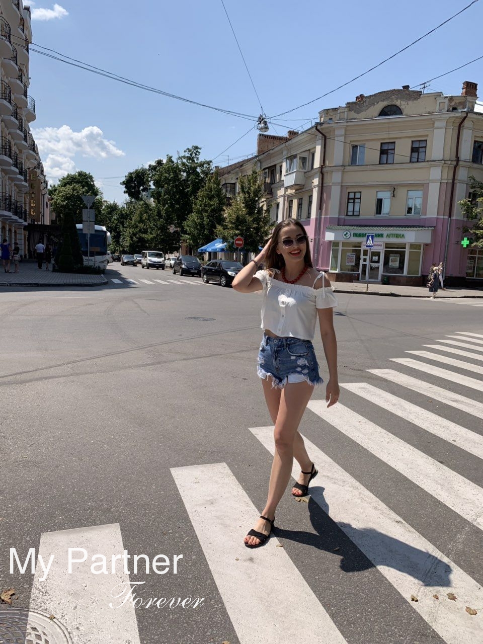 Datingsite to Meet Pretty Ukrainian Lady Karina from Poltava, Ukraine