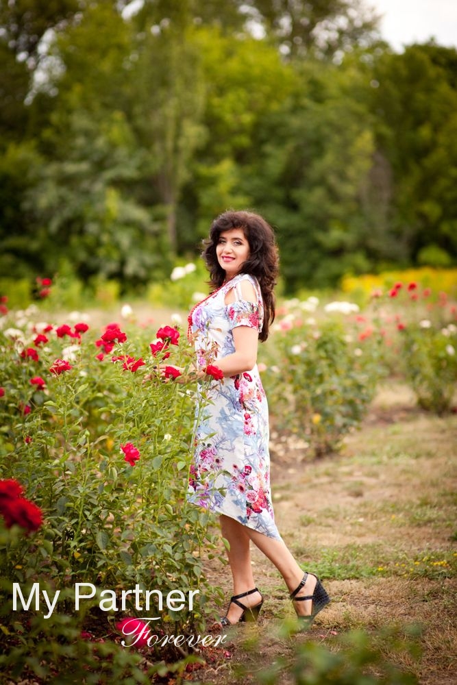 Datingsite to Meet Pretty Ukrainian Lady Yanina from Kiev, Ukraine