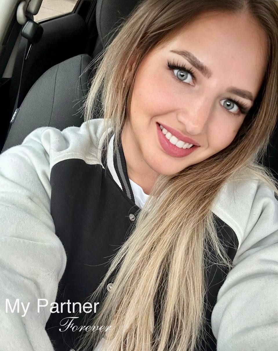 Datingsite to Meet Sexy Ukrainian Lady Irina from Lvov, Ukraine
