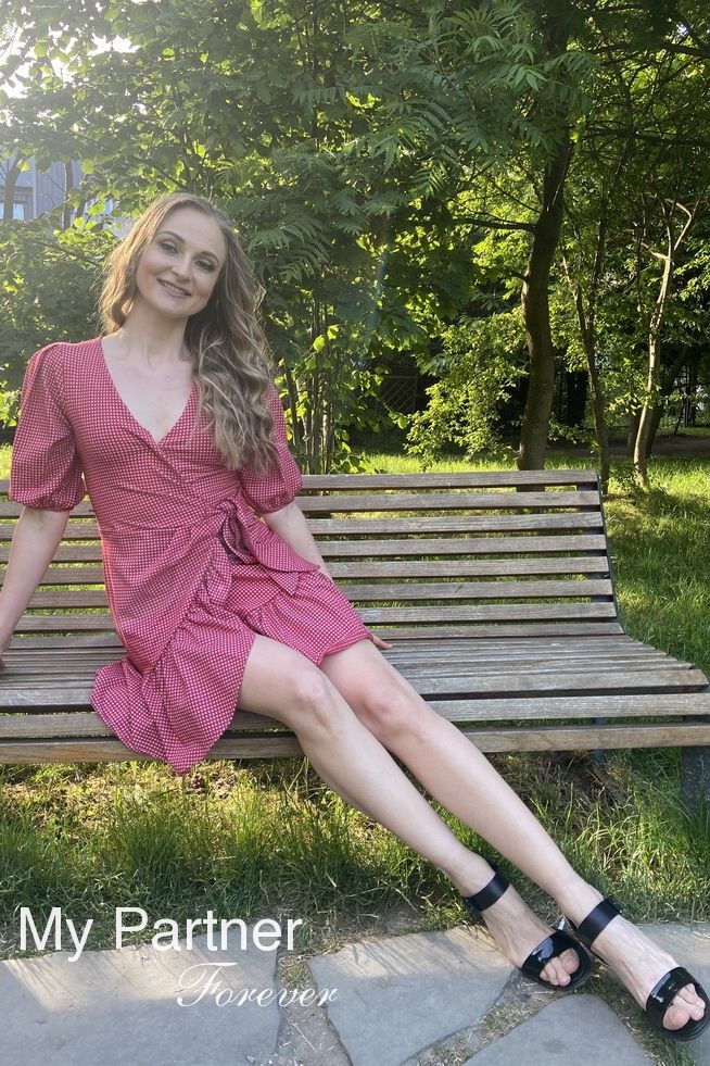 Datingsite to Meet Single Belarusian Woman Marina from Molodechno, Belarus