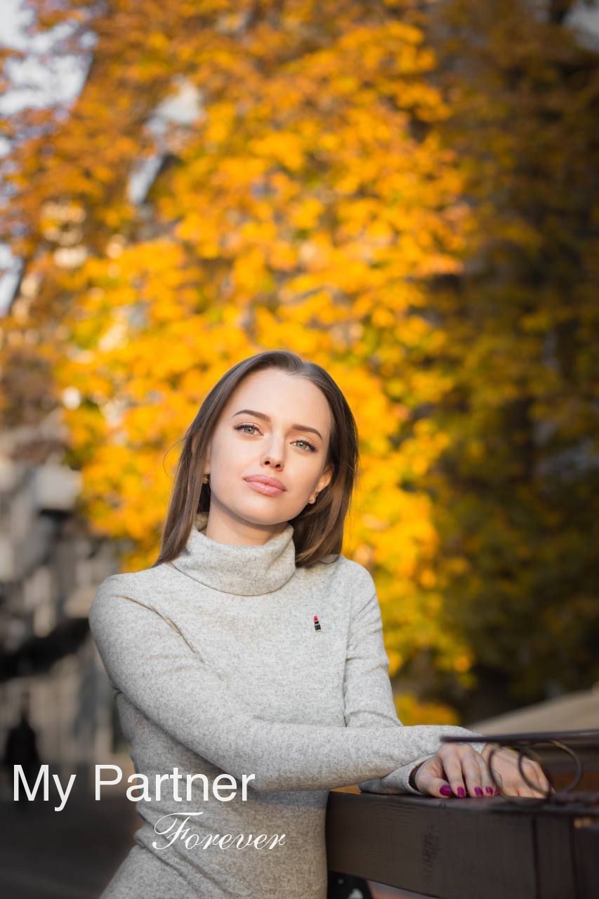 Datingsite to Meet Single Ukrainian Lady Yana from Kiev, Ukraine