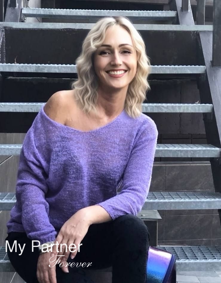 Datingsite to Meet Single Ukrainian Woman Nadezhda from Vinnitsa, Ukraine