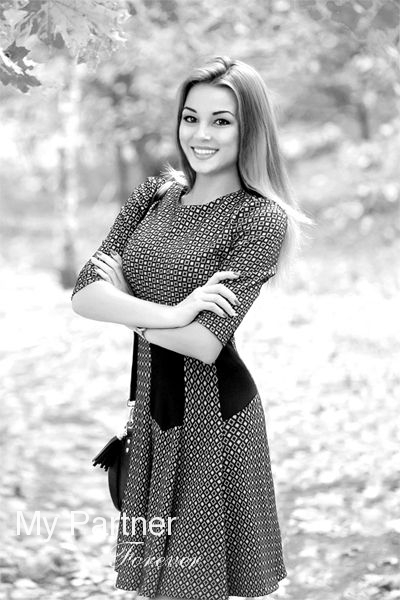 Datingsite to Meet Stunning Ukrainian Girl Alina from Sumy, Ukraine