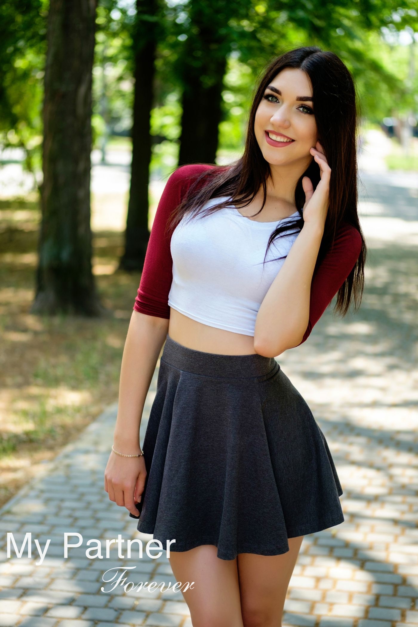Datingsite to Meet Stunning Ukrainian Girl Marina from Nikolaev, Ukraine