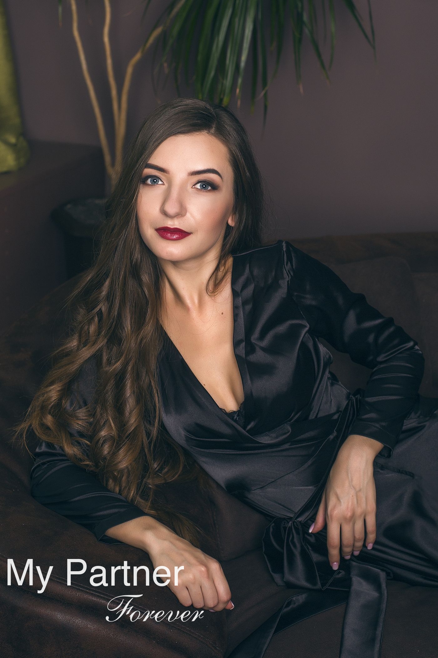 Datingsite to Meet Stunning Ukrainian Lady Evgeniya from Kiev, Ukraine