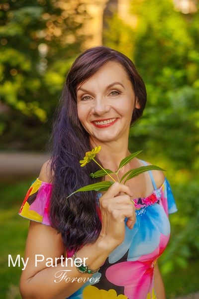 Datingsite to Meet Stunning Ukrainian Woman Elena from Zaporozhye, Ukraine