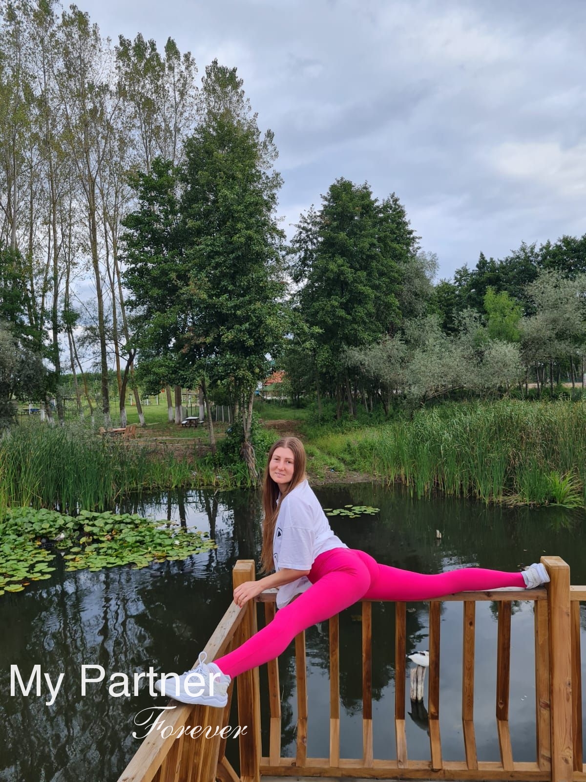 Datingsite to Meet Stunning Ukrainian Woman Yana from Poltava, Ukraine