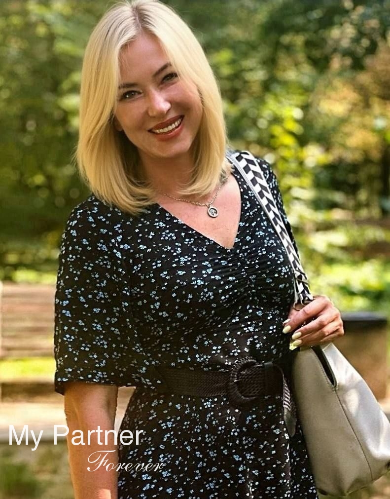 Gorgeous Woman from Ukraine - Larisa from Vinnitsa, Ukraine