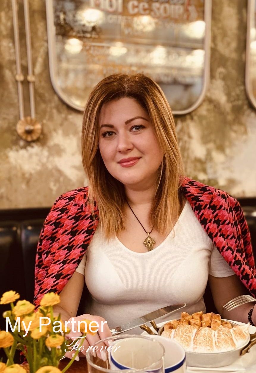 International Marriage Agency Service to Meet Ekaterina from Odessa, Ukraine