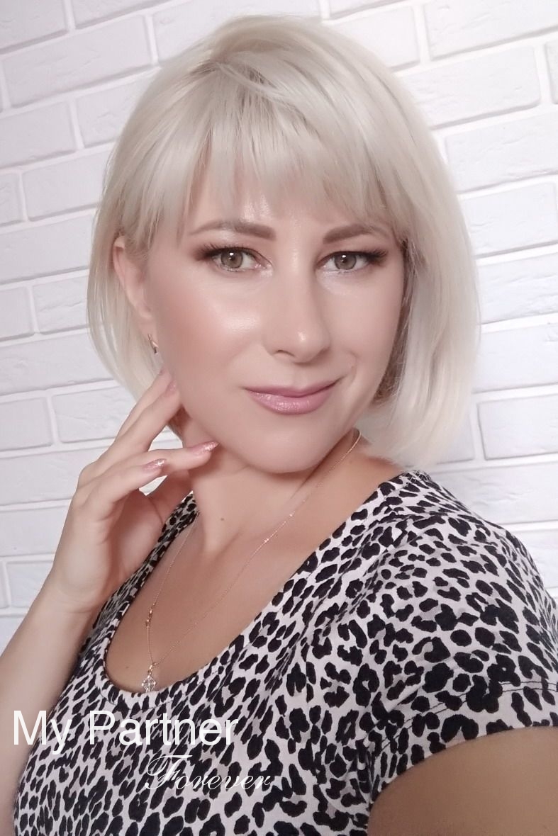 International Matchmaking Service to Meet Yuliya from Grodno, Belarus