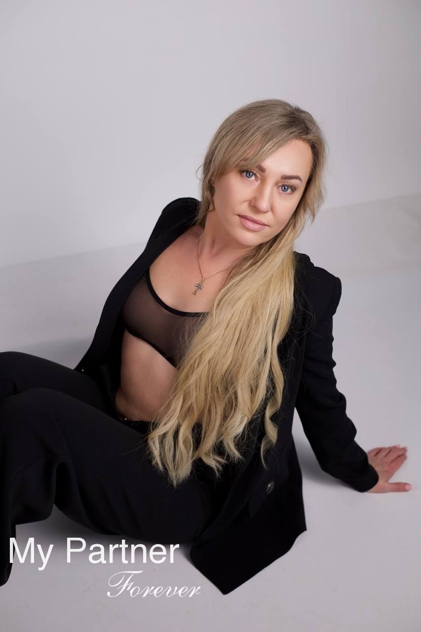 Matchmaking Service to Meet Elena from Odessa, Ukraine