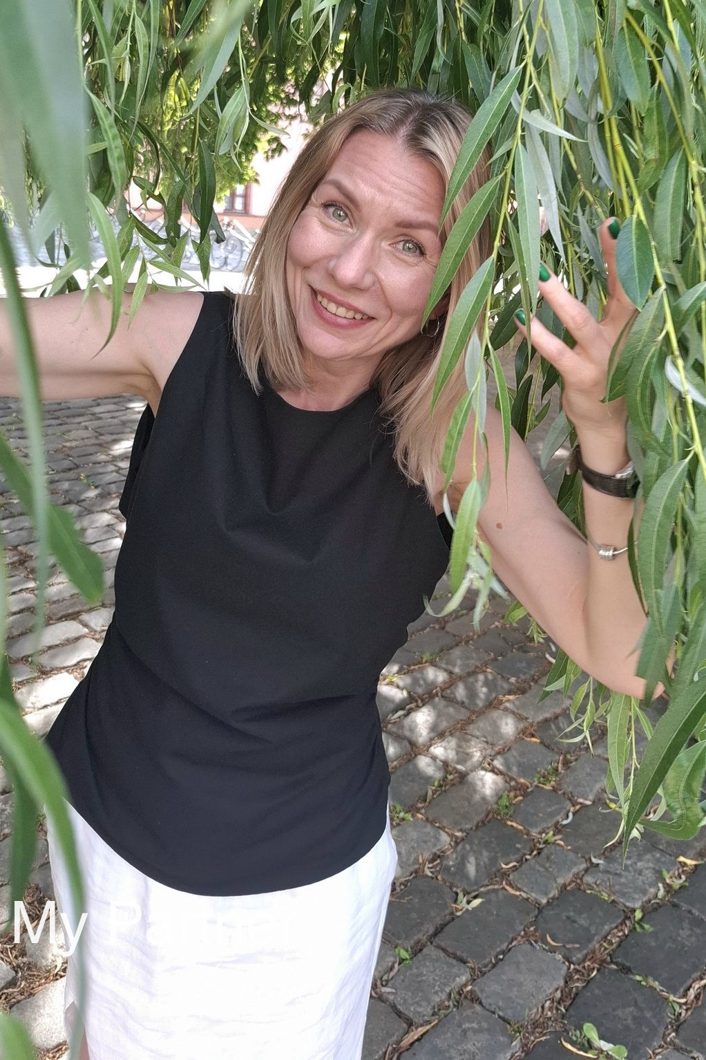 Matchmaking Service to Meet Yuliana from Minsk, Belarus