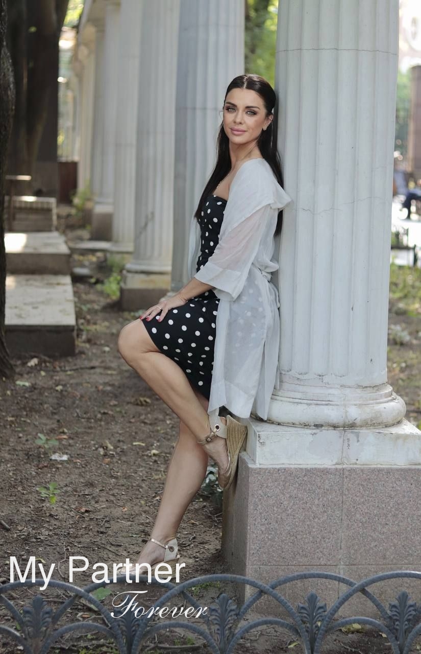 Matchmaking Service to Meet Yuliya from Odessa, Ukraine
