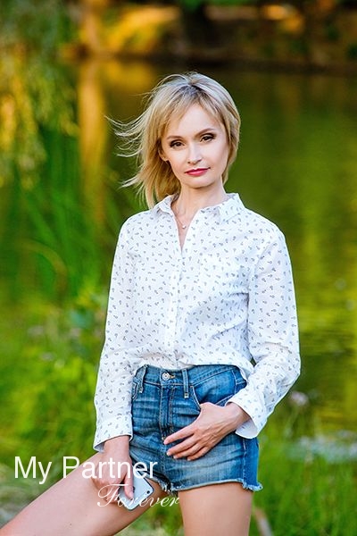 Meet Beautiful Ukrainian Woman Irina from Zaporozhye, Ukraine