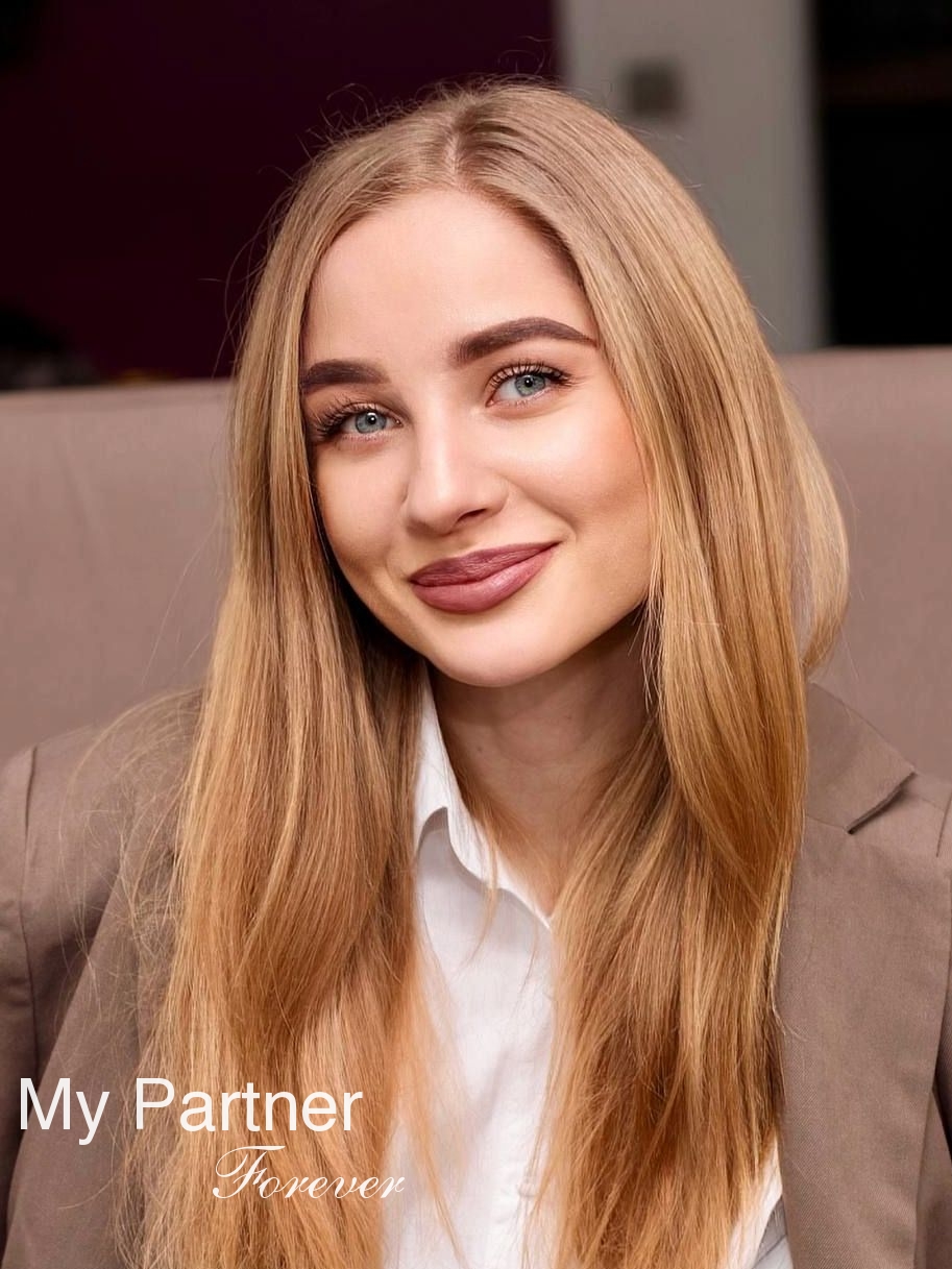 Meet Charming Ukrainian Girl Lilya from Krivoj Rog, Ukraine