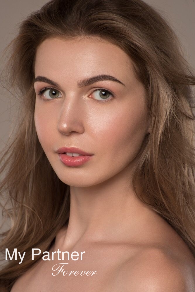 Meet Charming Ukrainian Woman Marina from Kiev, Ukraine