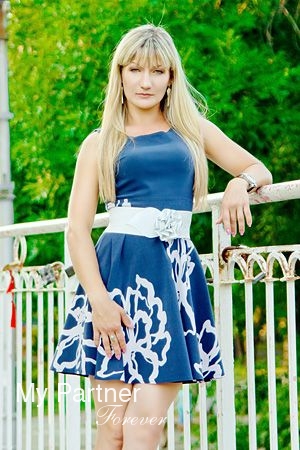 Meet Gorgeous Ukrainian Girl Yuliya from Zaporozhye, Ukraine