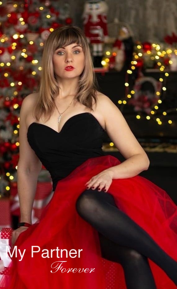 Meet Sexy Ukrainian Woman Oksana from Kherson, Ukraine