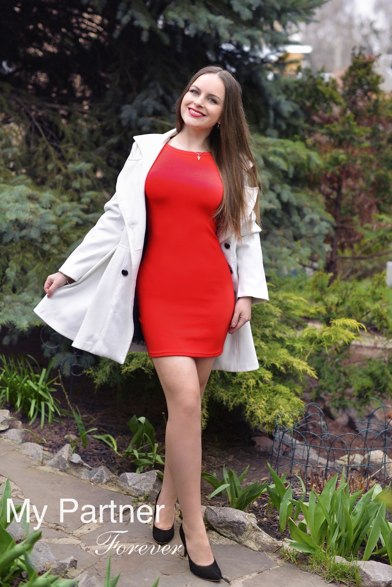 Meet Single Ukrainian Girl Alina from Kharkov, Ukraine