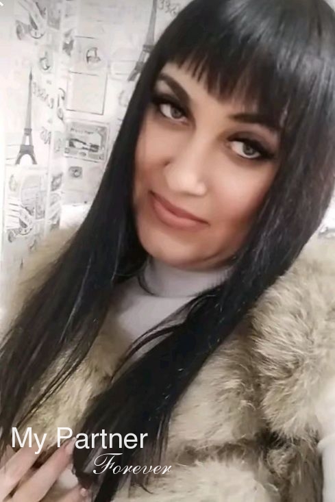 Online Dating with Charming Belarusian Girl Veronika from Grodno, Belarus