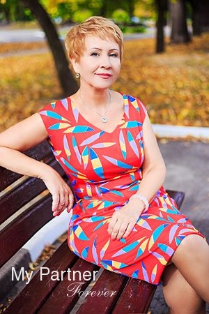 Online Dating with Charming Ukrainian Girl Svetlana from Zaporozhye, Ukraine